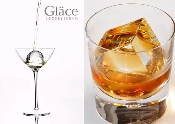 Được làm từ một loại nước siêu đắt tiền nên những viên nước đá hình cầu này có giá 325 USD (7,4 triệu đồng).