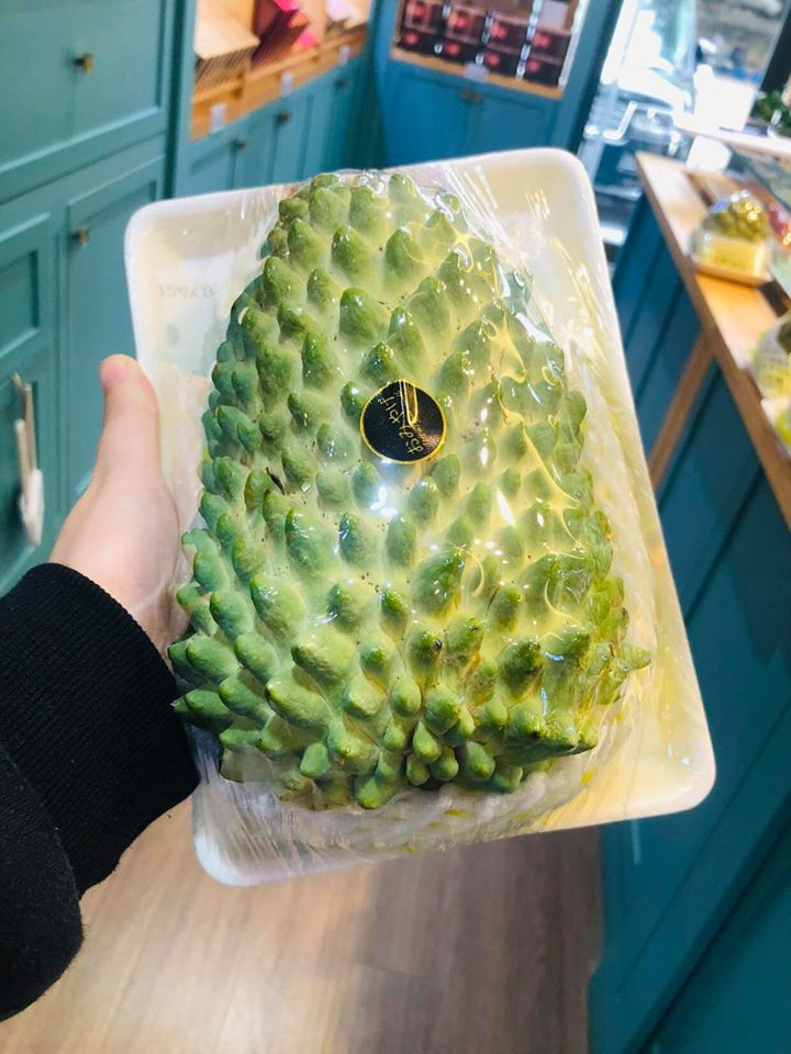 Theo người bán, loại na dai này nhập khẩu từ Đài Loan, giá dao động từ 400.000 - 500.000 đồng/kg.