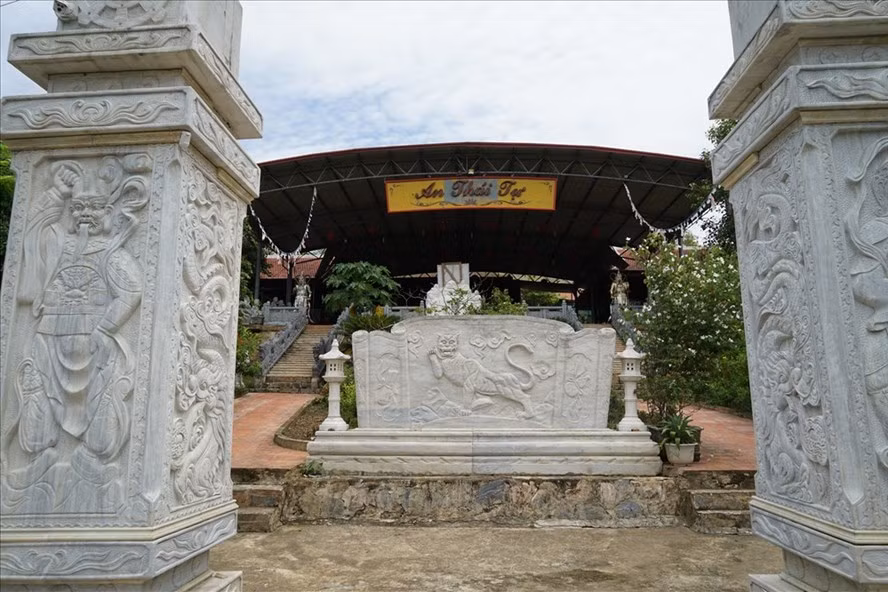 Biet gi ve nu dai gia Tran Thi Toan chi 70 ty xay chua trai phep o Nghe An?