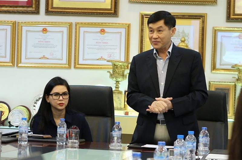 Ngoài lĩnh vực hàng hiệu, ăn uống, ông Nguyễn Hạnh còn đầu tư lớn vào hạ tầng sân bay. Cụ thể, tập đoàn này là cổ đông lớn nhất sở hữu 30% cổ phần của CTCP Nhà ga Quốc tế Cam Ranh (CRTC). Ảnh: Khám phá.