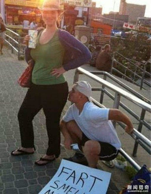 Có thể bạn không tin nhưng nghề "ngửi mông" bắt bệnh đang dần trở nên phổ biến.