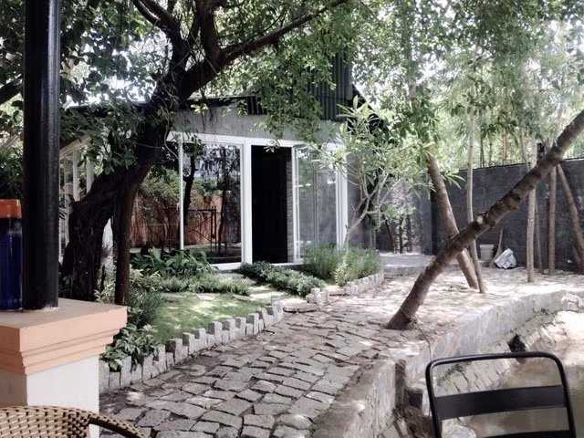 Trước đó, người mẫu Phi Thanh Vân từng chia sẻ về ngôi nhà vườn với khoảng không gian khá thoải mái. Ảnh: Vietnamnet.