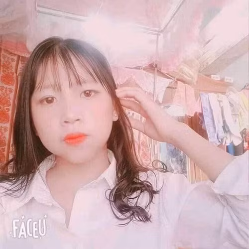 Gia dinh nho cong an ho tro tim kiem thieu nu xinh dep 15 tuoi o Nghe An mat tich