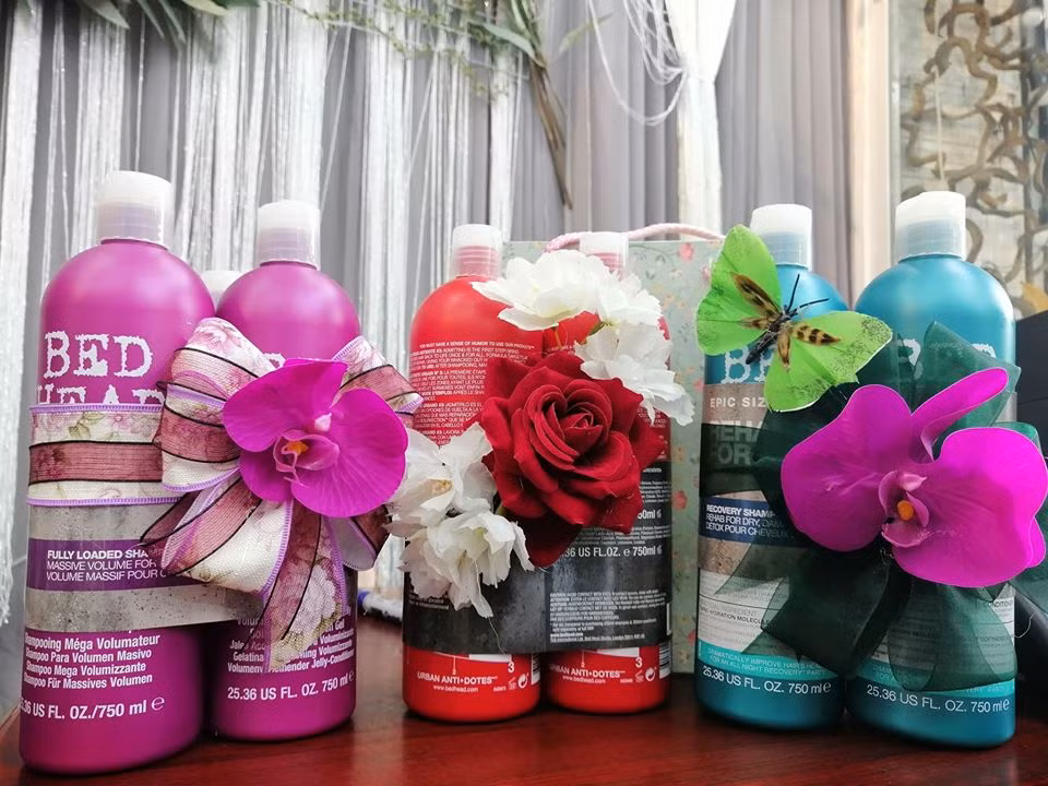 Ngoài ra, những vị khách này còn được tham dự chương trình quay số trúng thưởng do chính cửa hàng tổ chức. Ảnh: Hoaquauudam.