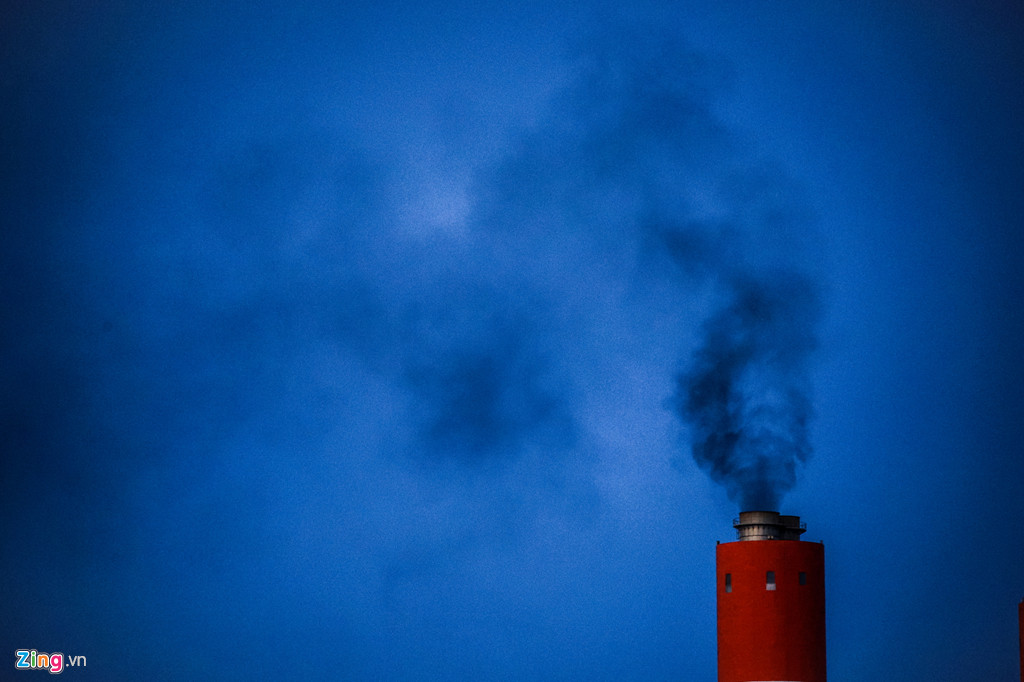 Khói thải từ nhiệt điện than có thể phát tán hàng trăm km, tạo bụi mịn.