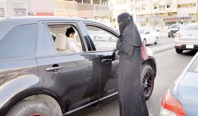 Kết quả điều tra cho thấy, số tiền đội quân ăn xin ở Dubai kiếm được 1 tháng còn cao hơn thu nhập trung bình của một người có thể làm trong 1 năm. Ảnh: DM.