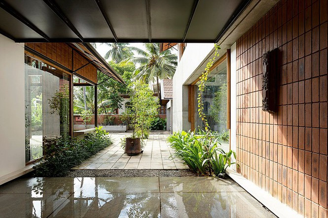 Cây xanh, nước, gió trời khiến cuộc sống thư thái.