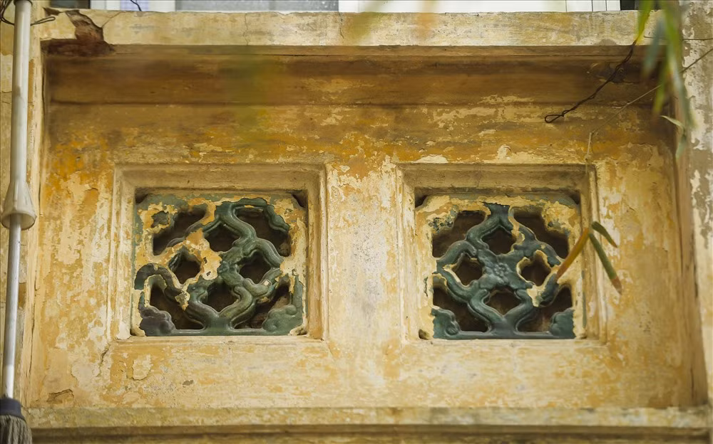 Chi tiết thể hiện rõ nét kiến trúc đậm chất cổ điển Pháp. Ảnh: Lao động.