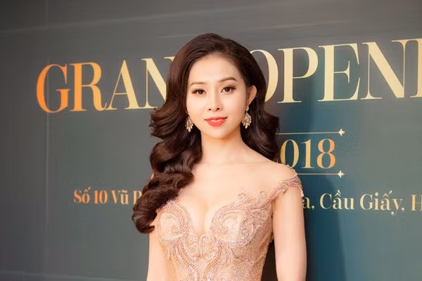 Cuu Pho GD Chi nhanh TPBank bi khoi to: Kinh doanh TMV Botica trai phep?