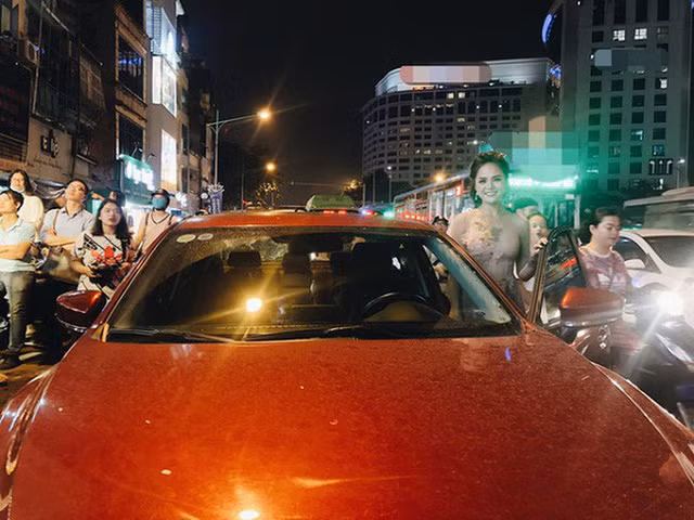 Năm 2018, diễn viên Thu Quỳnh cũng quyết định mua trả góp một chiếc xe ô tô làm phương tiện đi lại. Ảnh: Helino.