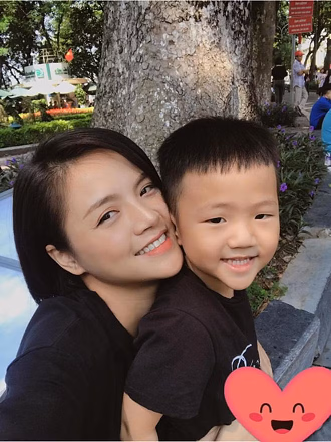 Đối với cô, con trai chính là nguồn động lực lớn nhất để mình tiếp tục nỗ lực và cố gắng. Ảnh: Voh.