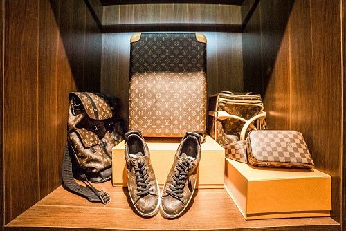 Vũ Khắc Tiệp chứng tỏ độ chịu chơi hàng hiệu chẳng kém Ngọc Trinh.