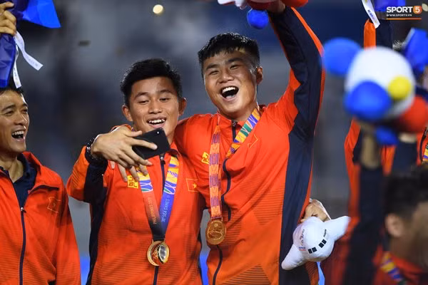 4.800 huy chương được Ban tổ chức đặt hàng cho SEA Games 30 tại Philippines. Ảnh: Sport5.