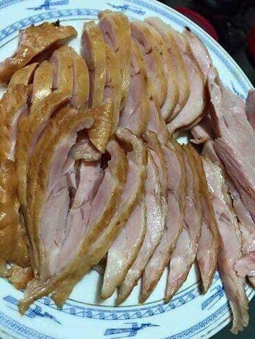 Loại thịt này ăn rất thơm, ngọt, mềm, lại dai dai, giòn giòn nhưng không hề béo.