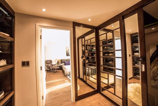 Nội thất phần lớn là nhập ngoại rất sang trọng.