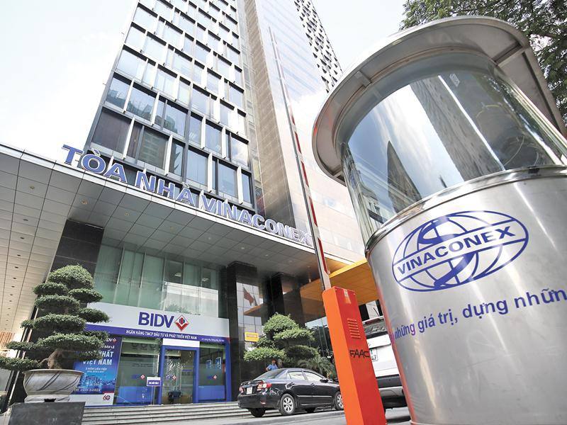 Soi khoi “no chong no” khung cua Vinaconex… tra mai khong het