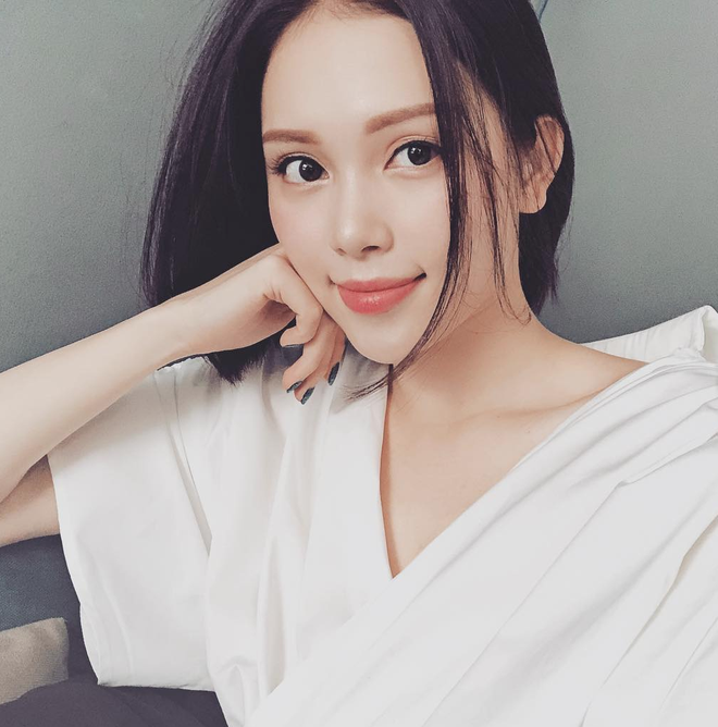 Linh Rin đang theo học tại một trường nghệ thuật ở Luân Đôn. Ảnh: FBNV.