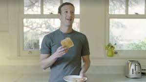 Với Mark Zuckerberg- CEO Facebook, bữa sáng không phải là thứ ông kén chọn. Zuckerberg thường ăn bất cứ món gì ông cảm thấy ổn trong ngày hôm đó bởi ông "không muốn tốn thời gian cho những quyết định nhỏ". Ảnh: Getty Image.