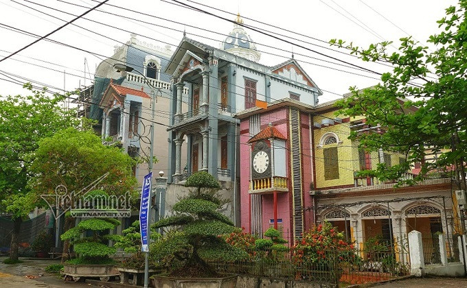 Nhiều tòa lâu đài tráng lệ khiến khách ghé thăm phải trầm trồ. Ảnh: Vietnamnet.