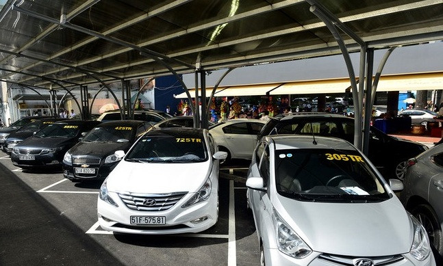 Ngan hang thanh ly 20 xe hoi gia 6 ty dong