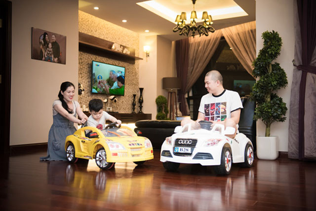 Gia đình nam diễn viên Hải Anh sống tại một khu chung cư cao cấp tại Hà Nội. Vợ chồng Hải Anh đã mua hai căn hộ liền nhau rồi đập thông để có không gian sống thoải mái rộng 250m2. Ảnh: Dân Việt.