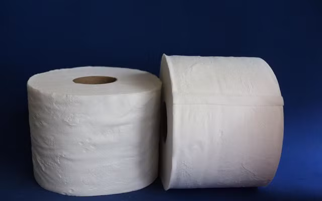 Câu chuyện thưởng Tết “cười ra nước mắt” chưa dừng lại ở đó khi một công ty truyền thông thưởng Tết cho nhân viên với 10 bịch giấy vệ sinh. Ảnh minh họa.