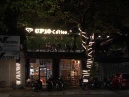 Kể từ ngày khai trương, “CP10 Coffee” của Công Phượng rất đắt hàng, khách ra vào nườm nượp. Ảnh: Facebook.