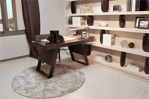 Góc làm việc gọn gàng. Ảnh: Zing.