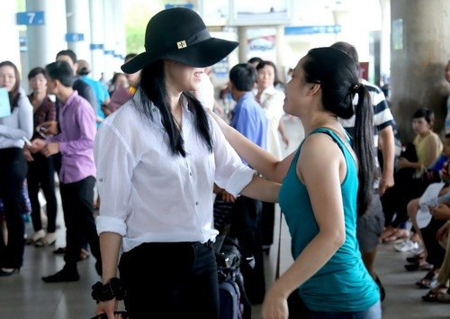 Thu Phương ghi điểm bởi phong cách ăn mặc luôn trẻ trung và năng động.