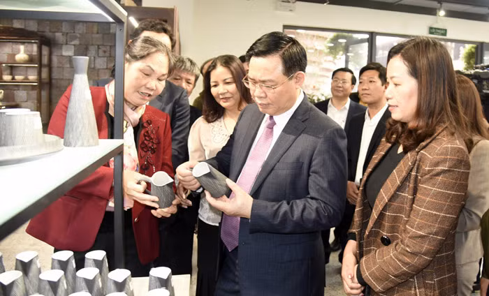 Dau an dac biet trong linh vuc kinh te cua Chu tich Quoc hoi Vuong Dinh Hue-Hinh-3