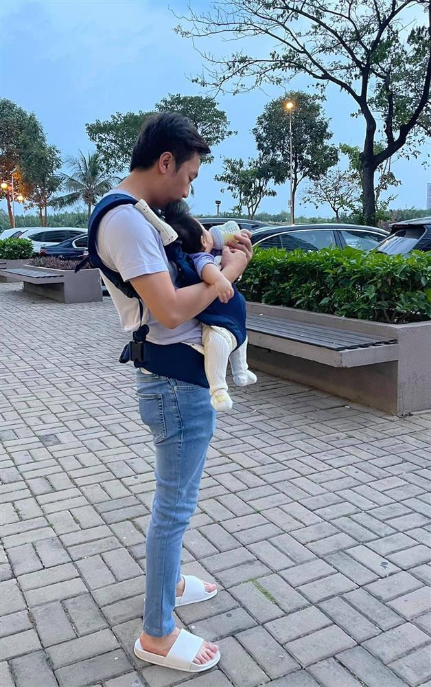 Canh Cuong Do La bi con gai 