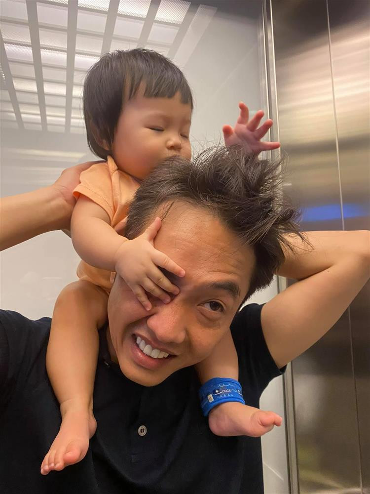 Canh Cuong Do La bi con gai 