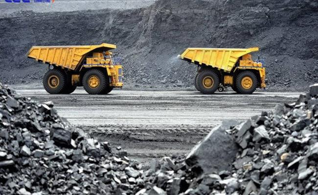 Theo số liệu sơ bộ của Tổng cục Hải quan, trong năm 2020 xuất khẩu than đá ra thị trường nước ngoài của nước ta giảm 20,5% về lượng, giảm 29% về kim ngạch và giảm 10,9% về giá so với năm 2019, đạt 909.630 tấn, tương đương 119,62 triệu USD, giá trung bình 131,5 USD/tấn.