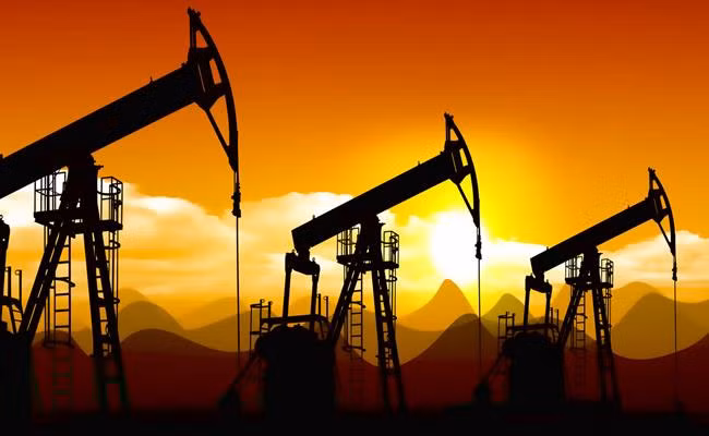 Từ dầu nặng người ta cũng sản xuất ra các loại dầu bôi trơn.