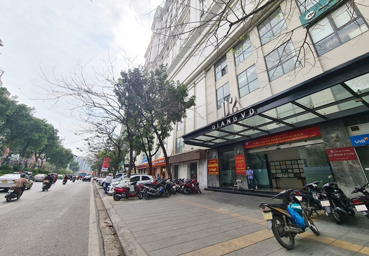 Hồi tháng 6/2020, Tokyo Deli đã dừng hoạt động cơ sở ở D2 Giảng Võ (Đống Đa, Hà Nội) cũng vì ảnh hưởng từ dịch bệnh COVID-19. Trong khi đó, trên website của Tokyo Deli cho hay ở Hà Nội chuỗi nhà hàng này còn 3 cơ sở đang hoạt động.