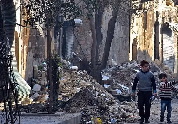 Theo thông tin mới nhất, ngày 22/1, lực lượng chính phủ Damascus đã giành lại quyền kiểm soát hoàn toàn ngôi làng chiến lược Souran từ tay phiến quân IS ở vùng nông thôn phía đông Aleppo.