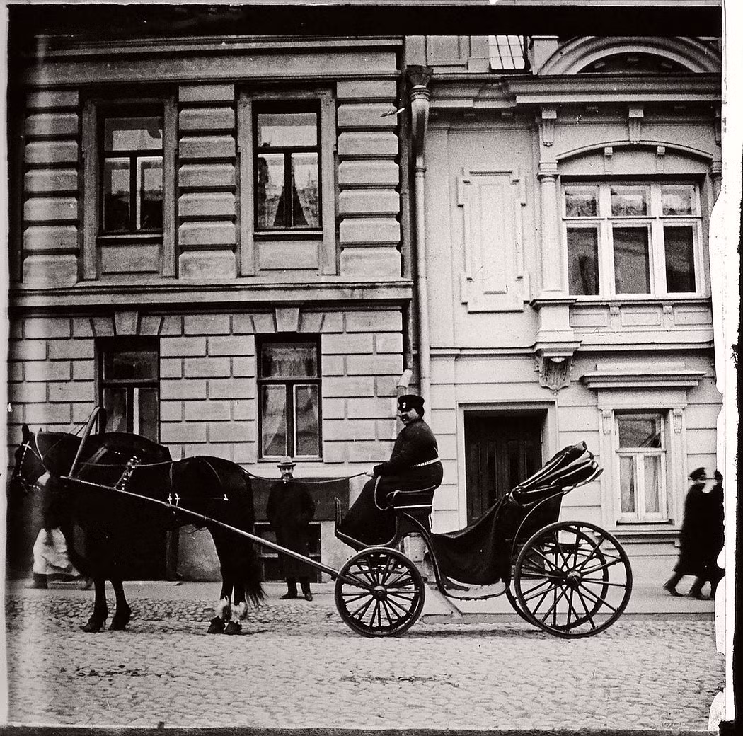 Xe ngựa là một trong những phương tiện di chuyển ở thủ đô Moscow cách đây 100 năm trước.