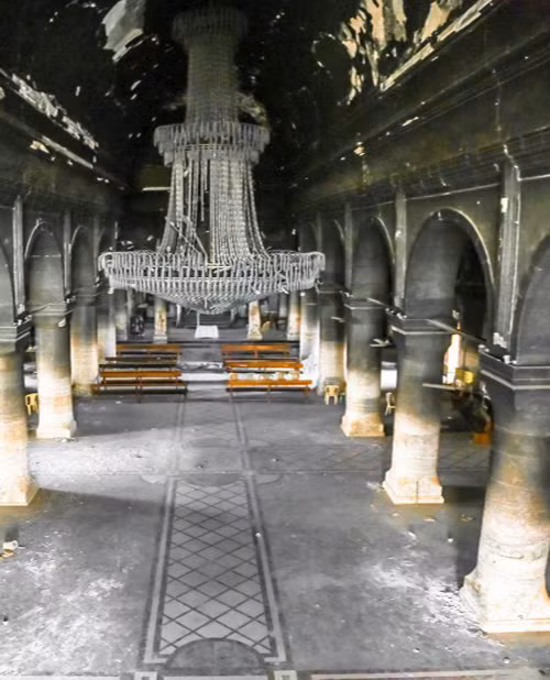 Hình ảnh khác trong nhà thờ al-Tahira.