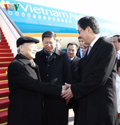 Chuyến thăm chính thức Trung Quốc lần này của Tổng Bí thư Nguyễn Phú Trọng diễn ra vào thời điểm trước thềm kỷ niệm 67 năm Ngày thiết lập quan hệ ngoại giao và Tết cổ truyền của hai nước.