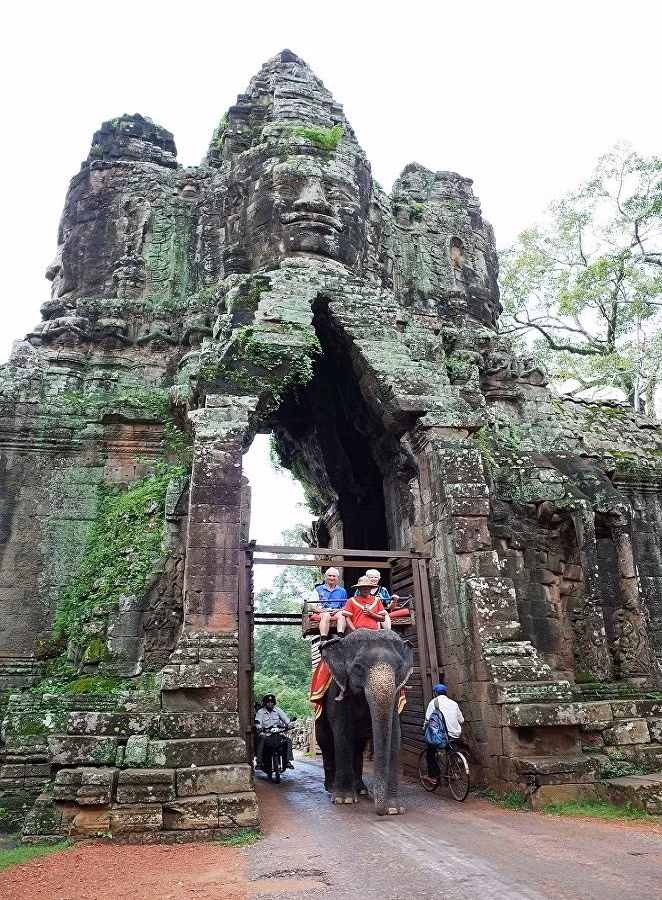 Quần thể Angkor thu hút đông đảo khách du lịch. (Nguồn ảnh: Sputnik)