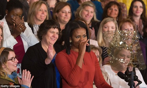 Những lời nói đầy chân thành của bà đã khiến nhiều người trong buổi lễ xúc động rơi lệ.