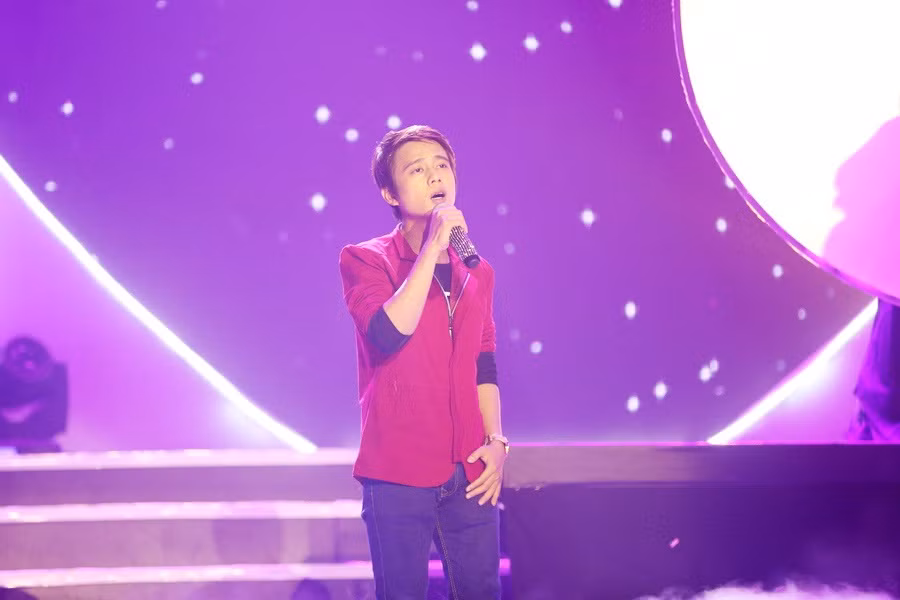 Phần dự thi của á quân Cười xuyên Việt - Tuấn Dũng và mẹ Hồng Ngọc được đánh giá cao bởi sự dàn dựng đẹp mắt, giọng hát tình cảm. Tuấn Dũng cũng gây bất ngờ khi khoe chất giọng đẹp, sáng.