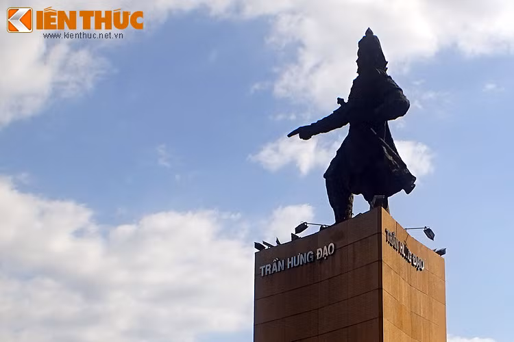 Kho tin chuyen danh tuong Tran Hung Dao tung cuoi trau danh giac