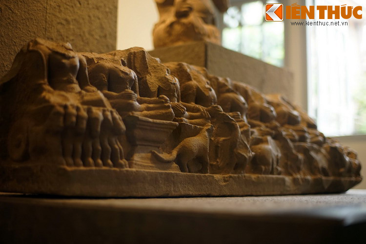 Người Ấn Độ cổ tin rằng, năng lượng của Navagraha được kết hợp trong cơ thể mỗi người theo một cách thức đặc trưng riêng cho từng người ngay hơi thở đầu tiên lúc chào đời, và kéo dài cho đến khi họ chết...