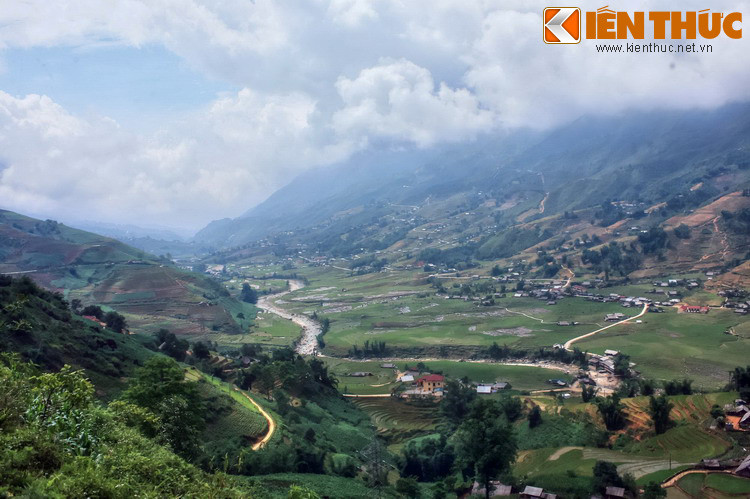 Nằm ở vùng núi phía Bắc, thị xã Sa Pa (tỉnh Lào Cai) là một trong những địa danh du lịch nổi tiếng bậc nhất Việt Nam. So với nhiều địa danh khác ở Việt Nam, Sa Pa có một tên gọi khá độc đáo. Vậy tên gọi Sa Pa bắt nguồn từ đâu? Ảnh: Phong cảnh ở Sa Pa.