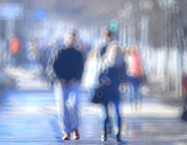 Mất thị lực tạm thời một bên mắt: Động mạch cảnh đưa máu đến mắt và não bộ. Nếu những động mạch này bị tắc nghẽn, hậu quả sẽ là sự suy giảm thị lực ở bên mắt tương ứng. Một cơn tắc nghẽn mạch máu hoàn toàn sẽ dẫn đến đột quỵ.