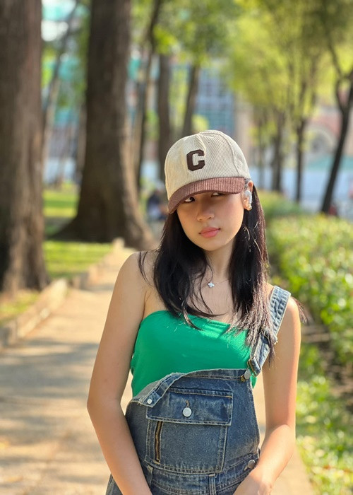 Nhiều đồng nghiệp, học trò của Lưu Thiên Hương dành lời chúc cho con gái của nữ nhạc sĩ trong kỳ thi tốt nghiệp THPT.