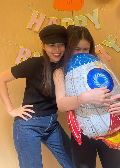 Vy Uyên là cháu gái của ca sĩ Lưu Hương Giang.