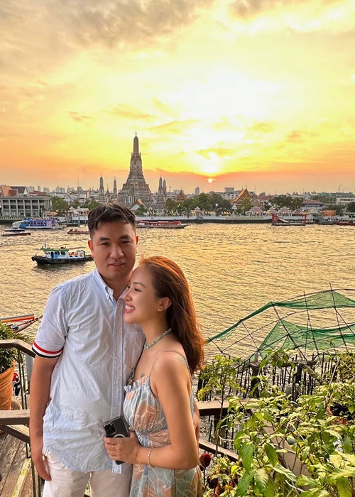 Vân Hugo thú nhận, cô ngày càng yêu chồng sắp cưới bởi luôn cảm nhận được sự tâm lý và tình yêu thương của nửa kia.