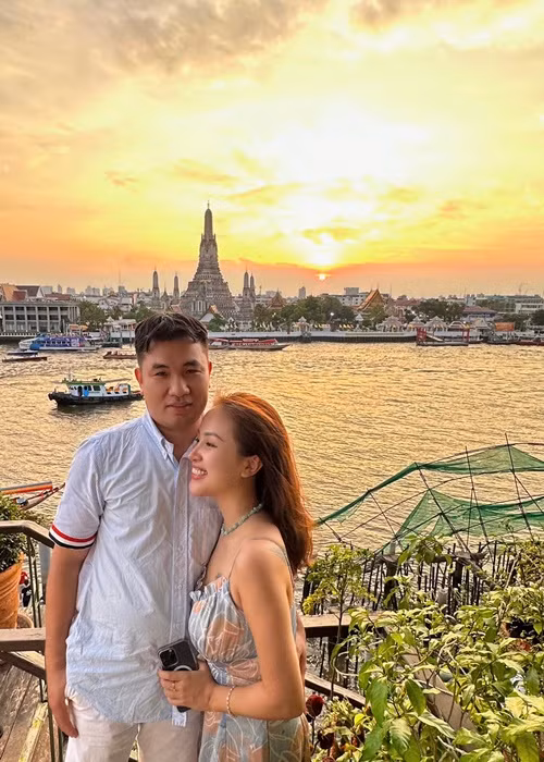 Vân Hugo thú nhận, cô ngày càng yêu chồng sắp cưới bởi luôn cảm nhận được sự tâm lý và tình yêu thương của nửa kia.